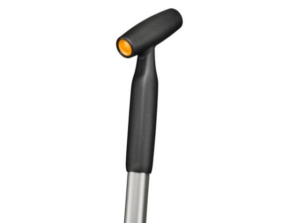 Тяпка с S-образн ручкой Ergonomic FISKARS
