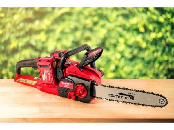 Пила цепная WORTEX CEC 3536-1 шина 35 см (14'), 3/8' LP, 1.3 мм  с акб и зу ALL1 XLT SET(БЕСЩЕТ.ДВИГ., с 2-мя 4 Ач акб и двухслотовым зу, 36 В (18+18))