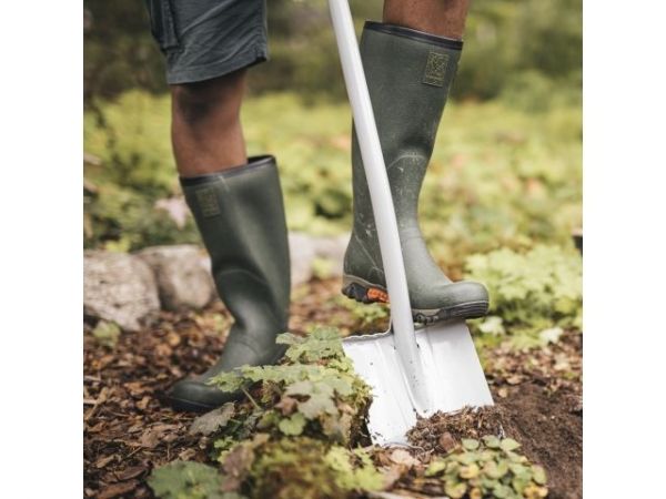 Лопата штыковая телескопическая закругленная Xact FISKARS(длина:1108-1300мм, ширина:192мм)