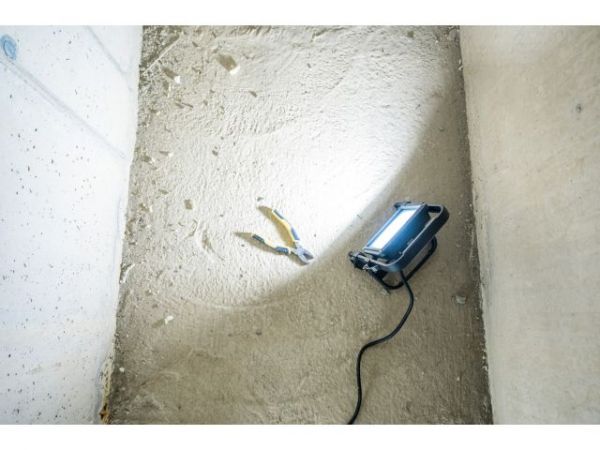 Прожектор светодиодный мобильный 30 Вт 6500К IP65, с кабелем 3м, JARO 4060 M Brennenstuhl(3450Лм, холодный белый свет)