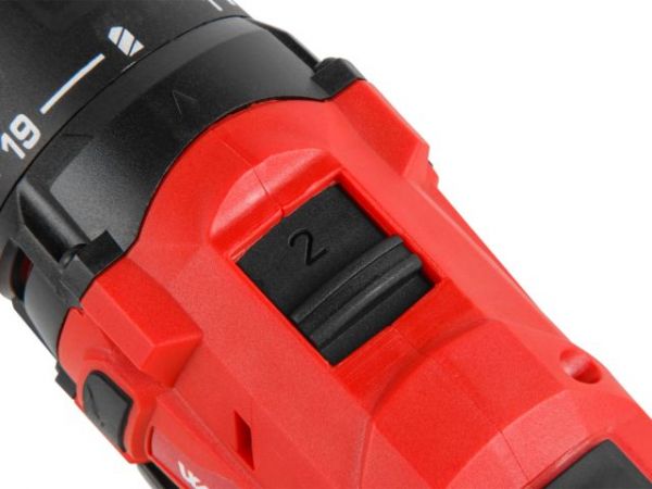 Дрель-шуруповерт WORTEX BD 1215 LiSET в чем. + 2 насадки, 12 В, 30 Н*м, 2х1.5 А*ч, БЗП 10 мм(Быстросъемный патрон, шурупы до 6 мм)