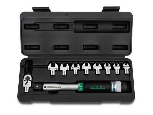 Ключ динамометрич. 6-30 Н/м 3/8' + рожковые насадки 7-14мм TOPTUL
