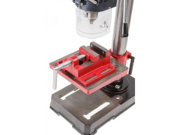 Станок вертикально-сверлильный WORTEX DB 1304 400 Вт, патрон 13 мм, 5 скор.(сверление в металле до 13 мм, тиски в комплекте)
