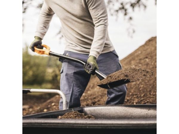 Лопата для строительных растворов Solid Plus FISKARS(длина:1227мм, ширина:275мм)