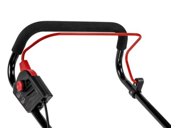 Аэратор-скарификатор WORTEX CAE 3736 ALL1 XLT SET БЕСЩЁТ.ДВИГ., 18В+18В, шир. 37 см(2 4Ач акб, зу, вал для аэрации, вал для скарификации, 5 рег.высоты, 45 л травосборник)