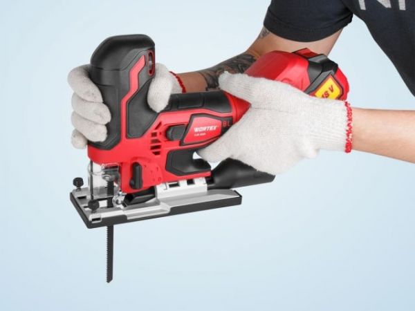 Лобзик WORTEX CJS 1330 в чем. ALL1 XLT SET БЕСЩЁТ, 18В, 800 - 3800 ход/мин, пропил до 135
