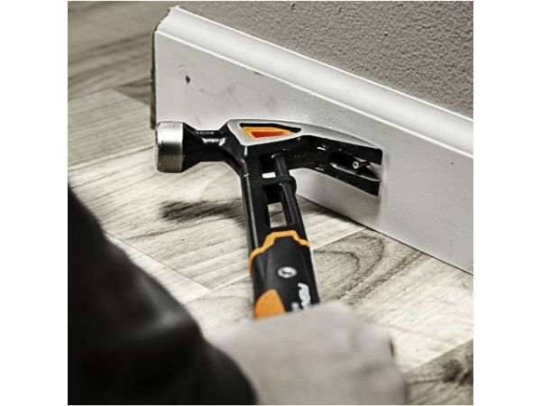 Молоток с загнутым гвоздодёром M 16/13.5 FISKARS