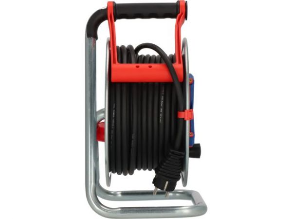 Удлинитель на катушке 25м (3 роз., 3.3кВт, метал. катушка, резин. кабель) Brennenstuhl Garant(3,3кВт; 3х1,5мм2; степень защиты: IP44)