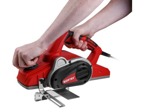 Рубанок электрический WORTEX PL 3010 в кор. 1200 Вт, шир. до 110 мм, глуб. до 3,1 мм(Длина шнура 2 м, 4.8 кг.)