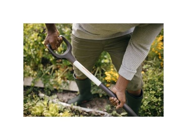 Вилы садовые White FISKARS