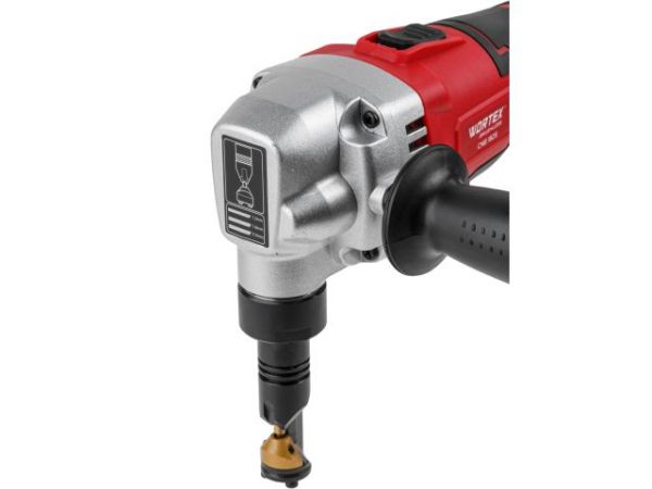 Ножницы высечные WORTEX CNB 1825 XLT SET БЕСЩЕТ., 18 В, 900-2000 ход/мин, до 2,5 мм, 1х4 А*ч(сталь до 1.8 мм, 1.7 кг)