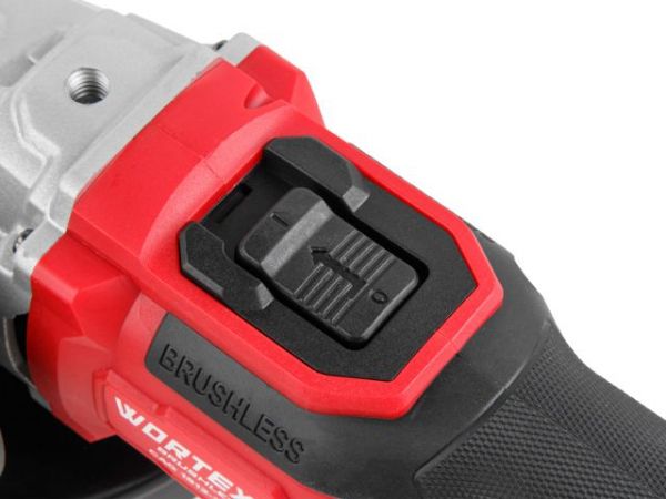 Углошлифмашина WORTEX CAG 1812-2 E в кор. XLT SOLO БЕСЩЕТ., 18 В, 125 мм, 3000-8500 об/мин(бесщ. мотор; рег. об. 3000-8500 об/мин; Anti-Kickback; Drop-Stop; 125х22,2 мм)