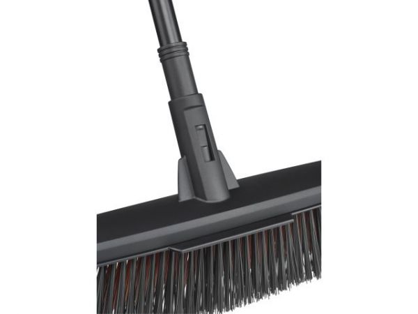 Метла большая Solid FISKARS