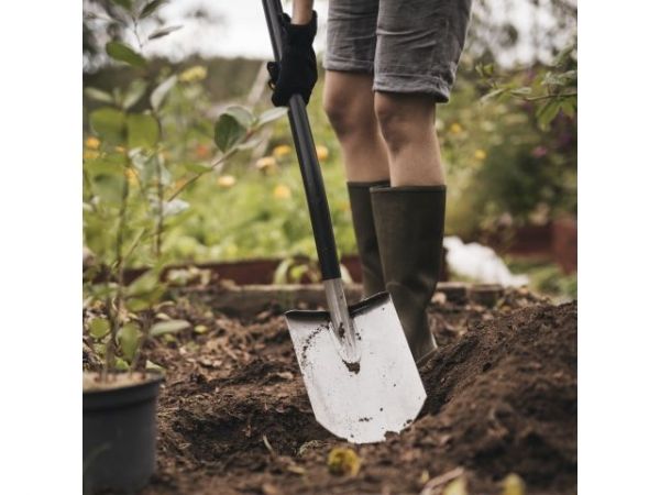 Лопата штыковая Ergonomic FISKARS(длина:1249мм, ширина:193мм)