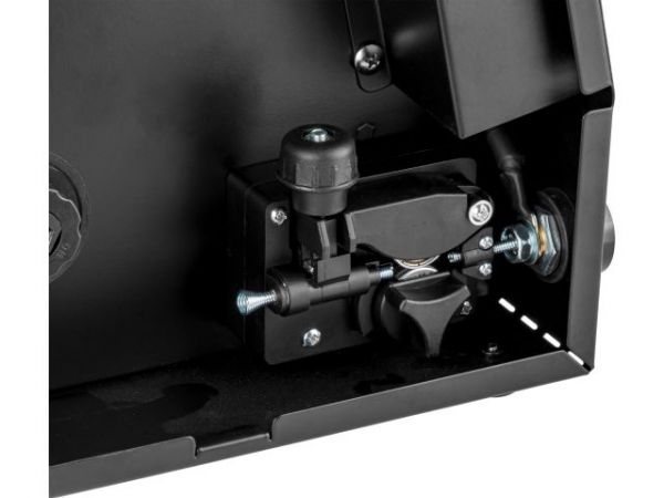 Полуавтомат сварочный DGM FX220(230В; 20-180 А; 65 В; FLUX/MMA/TIG LIFT; байонетный разъем; без газа)