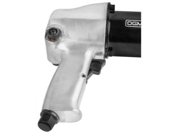 Пневмогайковерт 1/2' DGM DTW-7012 с лубрикатором и головками(580 Нм; Ударный мех-м: twin hammer; 7000 об/мин; Макс.резьба: М18; 220 л/мин;)