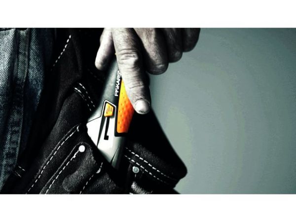 Лезвия сменные для ножа 25мм 5шт. CarbonMax FISKARS