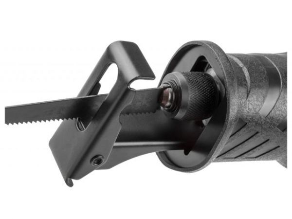 Сабельная пила WORTEX SR 2313 E в кор. + 2 пильных полотна 1100 Вт, дер. 230 мм, ход 28 мм, рег.об.