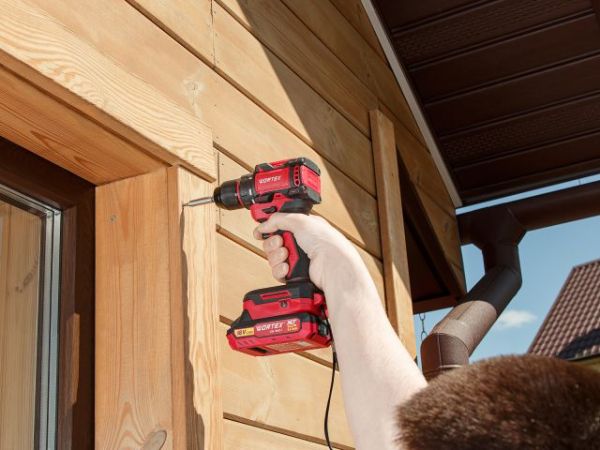 Дрель-шуруповерт WORTEX BD 2025 DLi в чем. ALL1 XLT БЕСЩЕТ, 18 В, 50 Н*м, 2х2 А*ч, БЗП 10 мм(шурупы до 9 мм, защита от перегрузки и перегрева, импульсная функция)