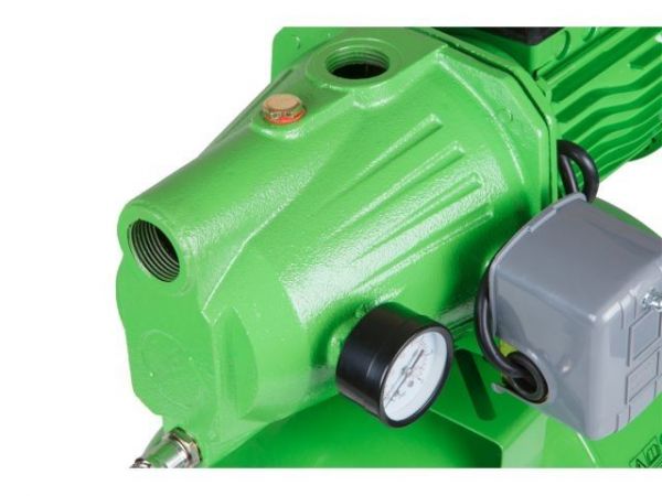 Станция водоснабжения автоматическая ECO GFI-904(900 Вт, 3100 л/ч, 42 м, 4.8 атм макс, корпус насоса чугун, бак 24 л)