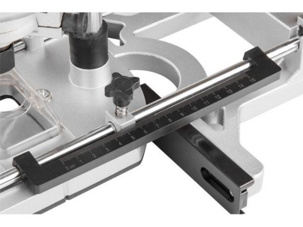 Фрезер вертикальный WORTEX MM 5519 E в кор. + аксессуары 2000 Вт, цанга 8/12 мм, 8000-23000 об/мин(Ход фрезы 58 мм, 6.3 кг)