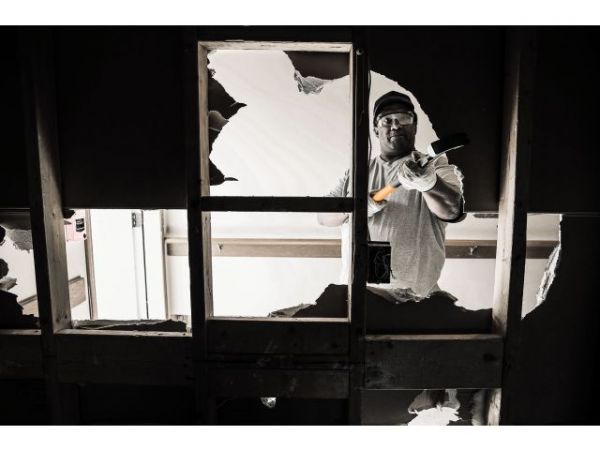 Кувалда L FISKARS(Вес - 4,76 кг; длина - 92 см)