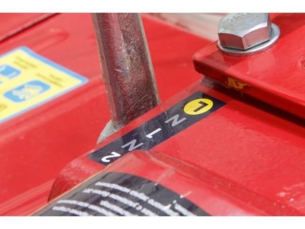 Культиватор бензиновый FERMER FM-1617MXL колеса 6.50-12(16 л.с., шир. 105 см, колесо 6.50-12, без ВОМ, передач 3+1, пониженная передача)