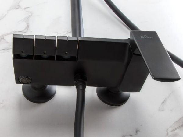 Душевая система (Lt) D35, серия Lily черный, a-five(На стену, Излив потайной в корпусе, роп. душ: вынос 405 мм, размеры 300х200 мм.)