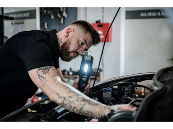 Фонарь-переноска аккумуляторный 500/120Лм HL 501 A Brennenstuhl(с магнитами, подвесными крюками, до 10 часов,  USB-кабель в комплекте)