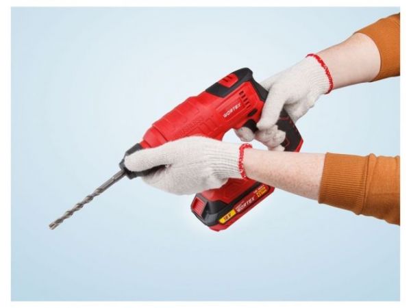 Перфоратор WORTEX CRH 1810 в чем. ALL1 XLT SET БЕСЩЕТ., 18 В, 1.2 Дж, 20 мм, 2х2 А*ч(18.0 В, БЕСЩЕТОЧНЫЙ, , 1.2 Дж, вес 1,14 кг)