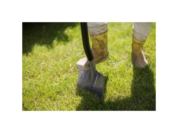 Лопата штыковая Ergonomic FISKARS(длина:1249мм, ширина:193мм)