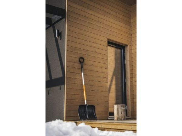 Скрепер для уборки снега телескопический X-series FISKARS(длина:143 мм; ширина:530 мм)