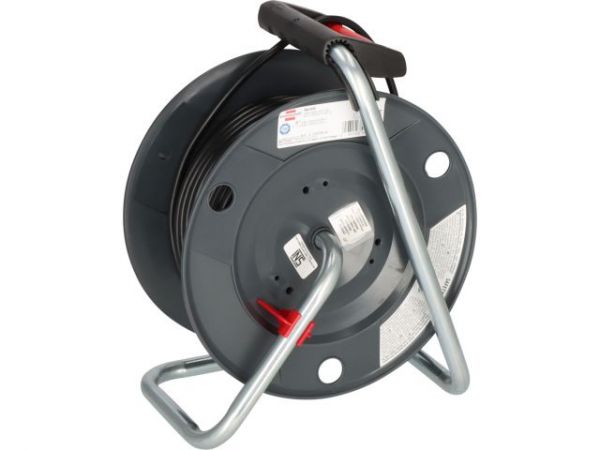 Удлинитель на катушке 50м (4 роз., 3.3кВт, с/з) Brennenstuhl Garant(3,3кВт; 3х1,5мм2; степень защиты: IP20)
