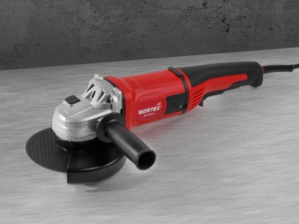 Одноручная углошлифмашина WORTEX LX AG 1512-1 в кор. (1200 Вт, 10 000 об/мин)