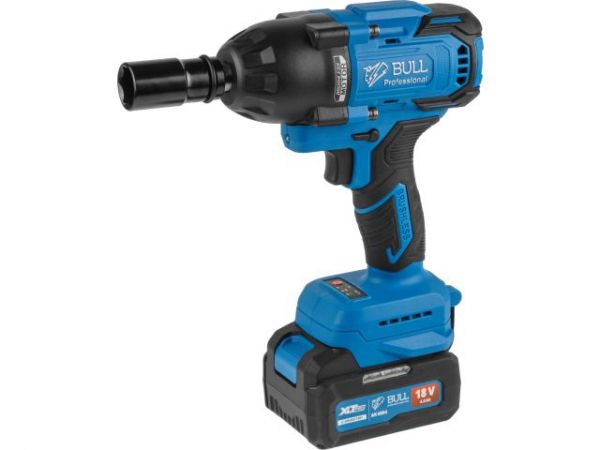 Ударный гайковерт BULL SC 1807 Xcase, XLTpro, БЕСЩЕТ., 18 В, 750 Н*м, 1/2', 1х4 А*ч, з/у 4 А(вес 2,24 кг)