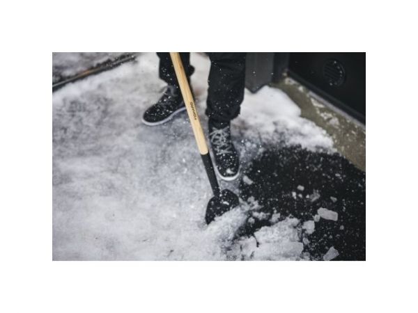 Ледоруб FISKARS(Длина: 1475 мм.)