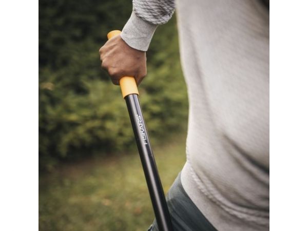 Лопата совковая с ручкой Solid  FISKARS(черная)