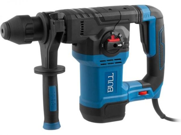 Перфоратор BULL BH 3201 в чем. 1500 Вт, 1-7 Дж, 32 мм, 4 реж. + 2 зуб., 3 сверла, SDS-plus, рег. об. (вес 5 кг)