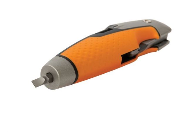 Нож малярный со сменным лезвием CarbonMax  FISKARS