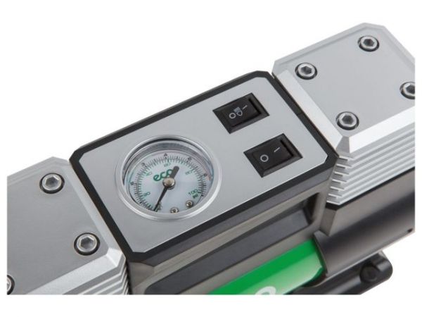 Компрессор автомобильный ECO AE-028-2(12 В, 280 Вт, 70 л/мин, 2 цилиндра, 10 бар (манометр 7 бар), фонарь, сумка)