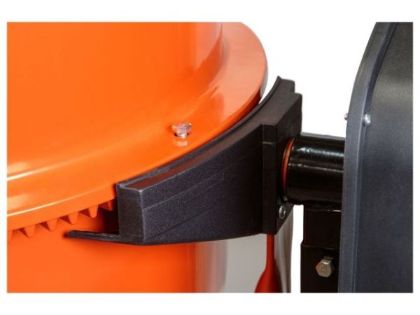 Бетоносмеситель DGM BK-175C(объем 165/110 л, 900 Вт, 230 В, вес 44 кг)