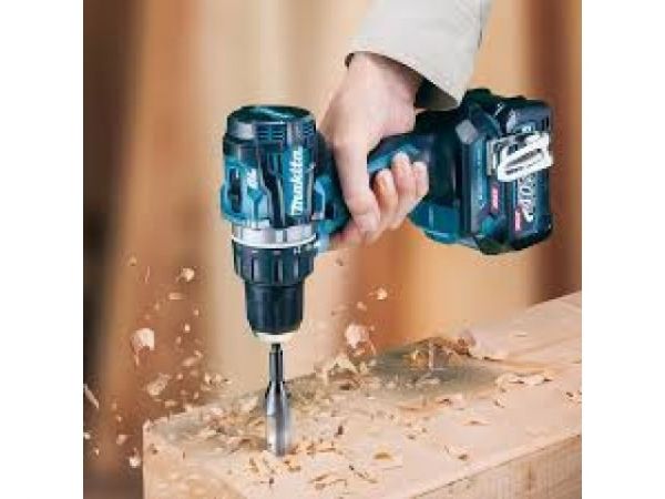 Дрель-шуруповерт MAKITA XGT DF 002 GD201  в кор.