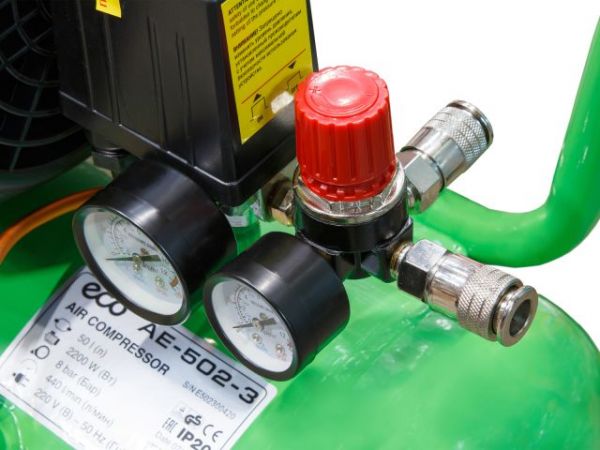 Компрессор ECO AE-502-3 коаксиальный(440 л/мин, 8 атм, коаксиальный, масляный, ресив. 50 л, 220 В, 2.20 кВт)