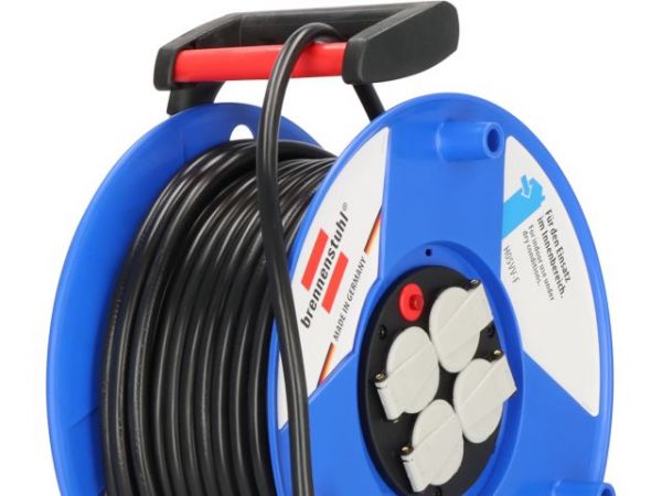 Удлинитель на катушке 40м (4 роз. с/з) Brennenstuhl Garant(3х2,5мм2; степень защиты: IP20)