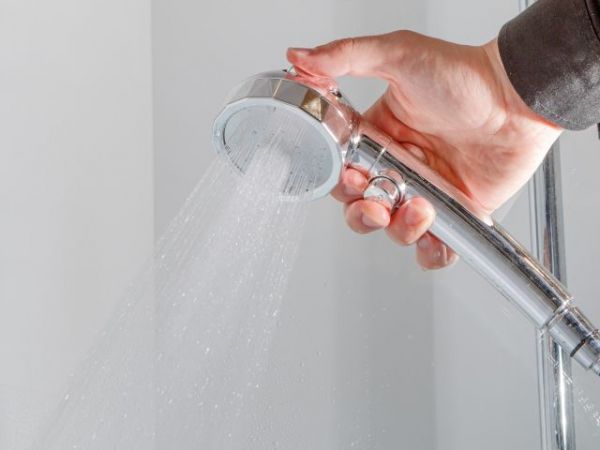 Душевая лейка с кнопкой подачи воды, 3-функц. ECONOCE