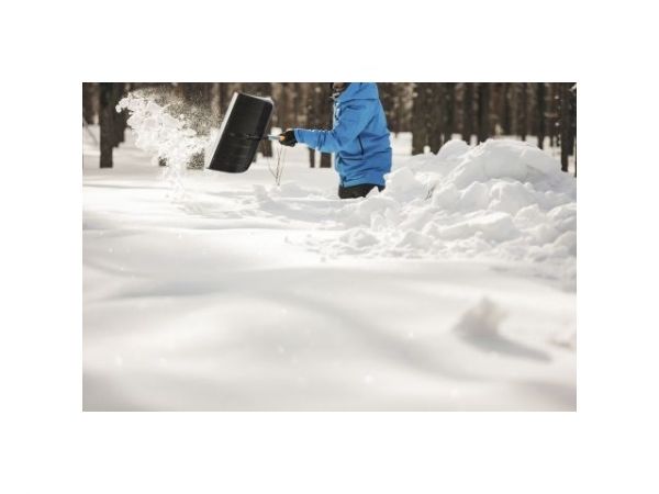 Скрепер для уборки снега телескопический X-series FISKARS(длина:143 мм; ширина:530 мм)