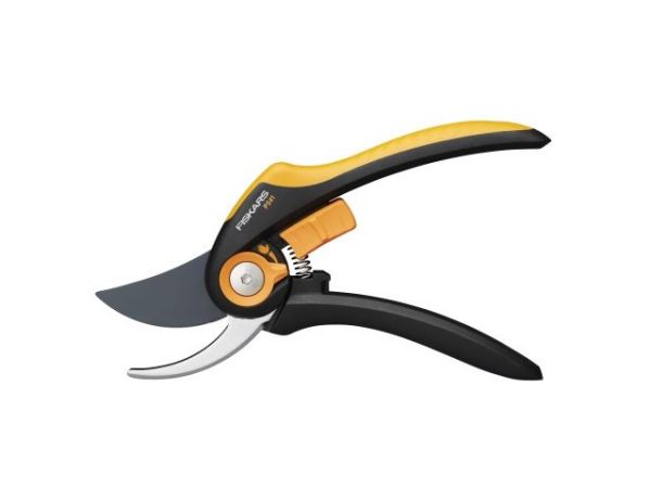 Секатор плоскостной FISKARS Plus Smartfit  P541
