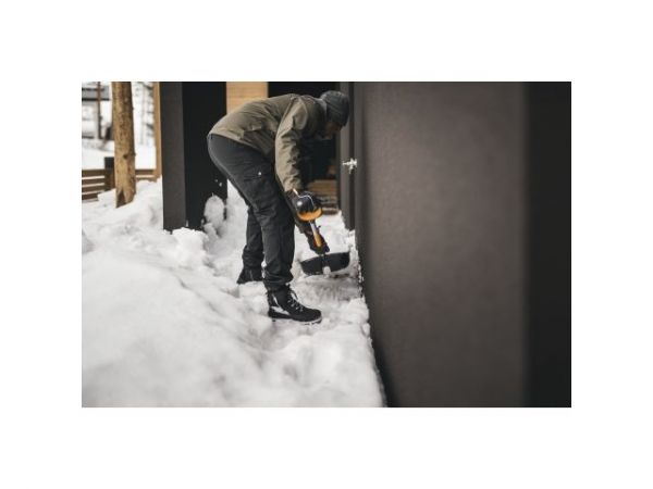 Лопата снеговая X-series FISKARS(длина:1320мм, ширина:360мм)