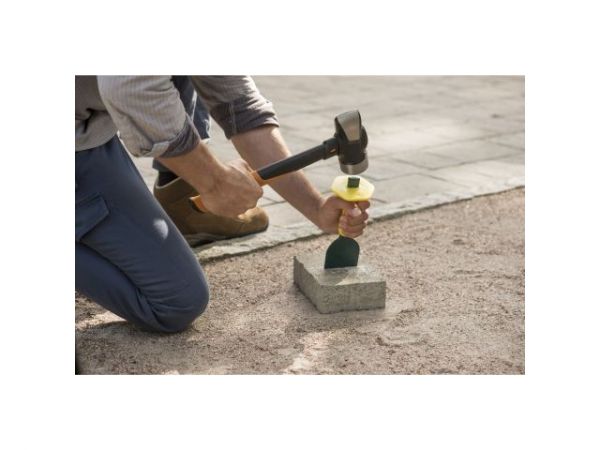 Молоток L FISKARS(вес 2,18 кг, длина 36 см)