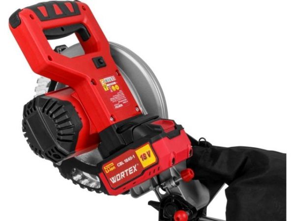 Торцовочная пила WORTEX CMS 2118-1 LM в кор. ALL1 XLT SOLO БЕСЩЕТ., 18 В, 210 мм, лазер(глуб. до 65 мм, шир. до 310 мм, лазер)